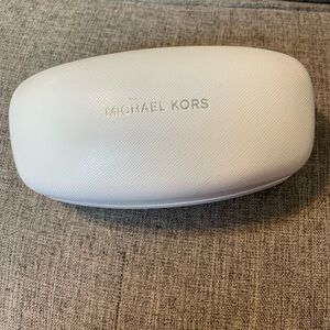 Michael Kors White Clamshell Felt Lined flip top Sunglasses Case ONLY NO GLASSES